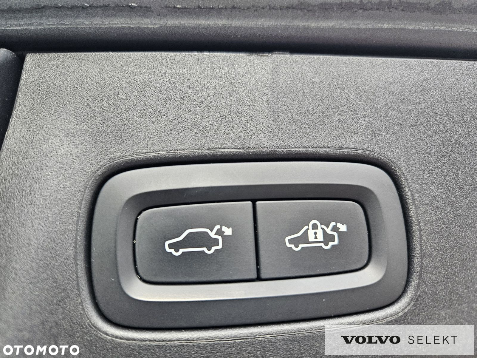 Volvo V90 Cross Country - 40