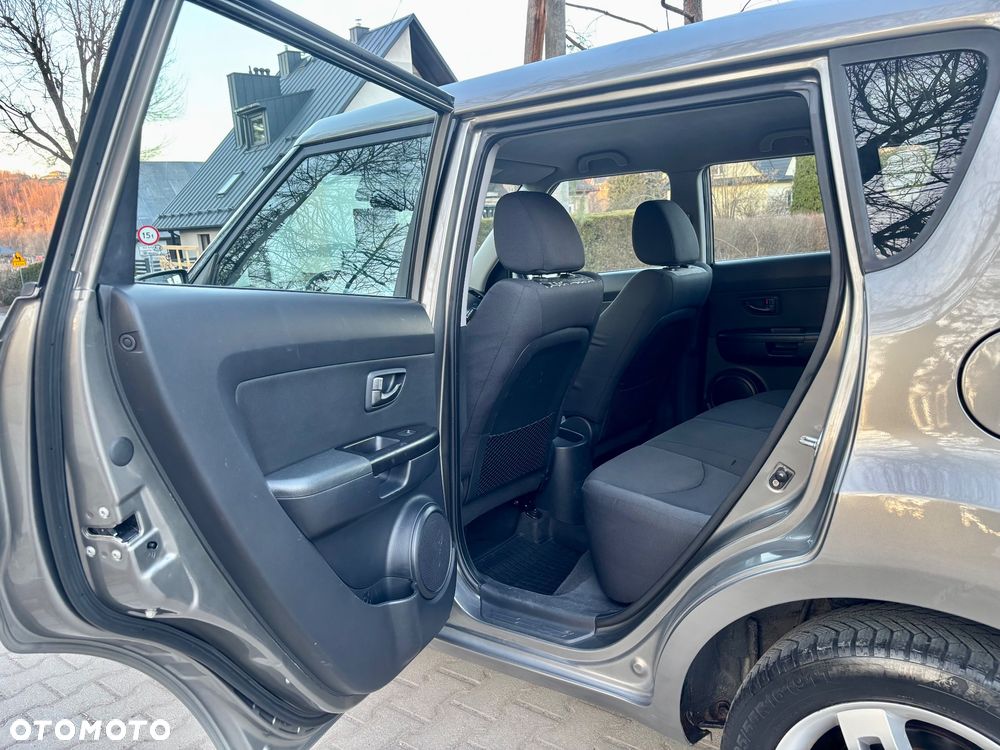 Kia Soul 1.6 CRDI L - 23