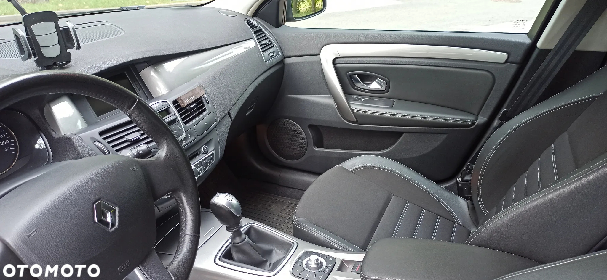 Renault Laguna 2.0 dCi Expression - 21
