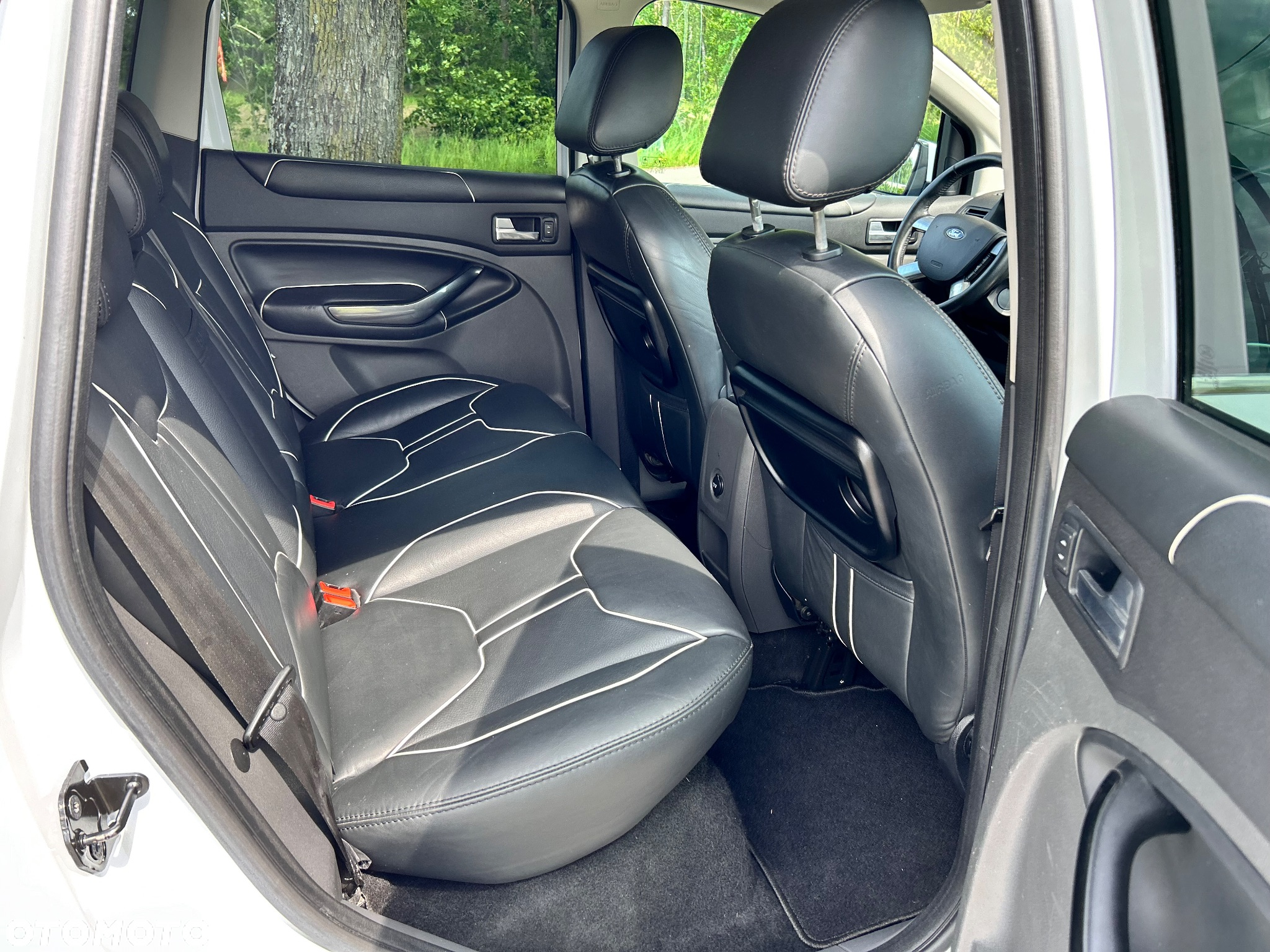 Ford Kuga 2.0 TDCi Individual - 21