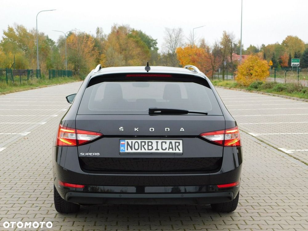 Skoda Superb 2.0 TDI Style DSG7 - 21