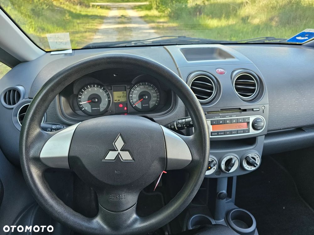 Mitsubishi Colt 1.1 - 15