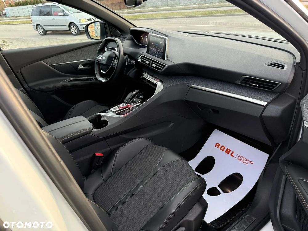 Peugeot 3008 PureTech 130 Stop & Start GPF EAT8 GT - 6