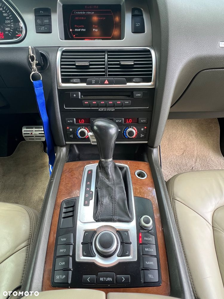 Audi Q7 - 4