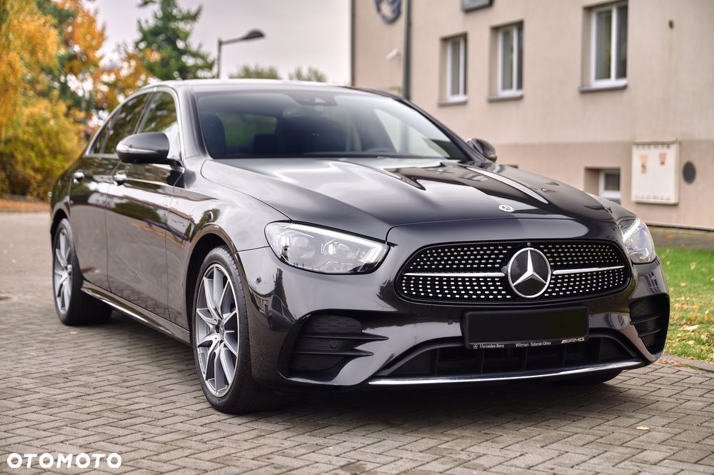 Mercedes-Benz Klasa E 200 4-Matic AMG - 19