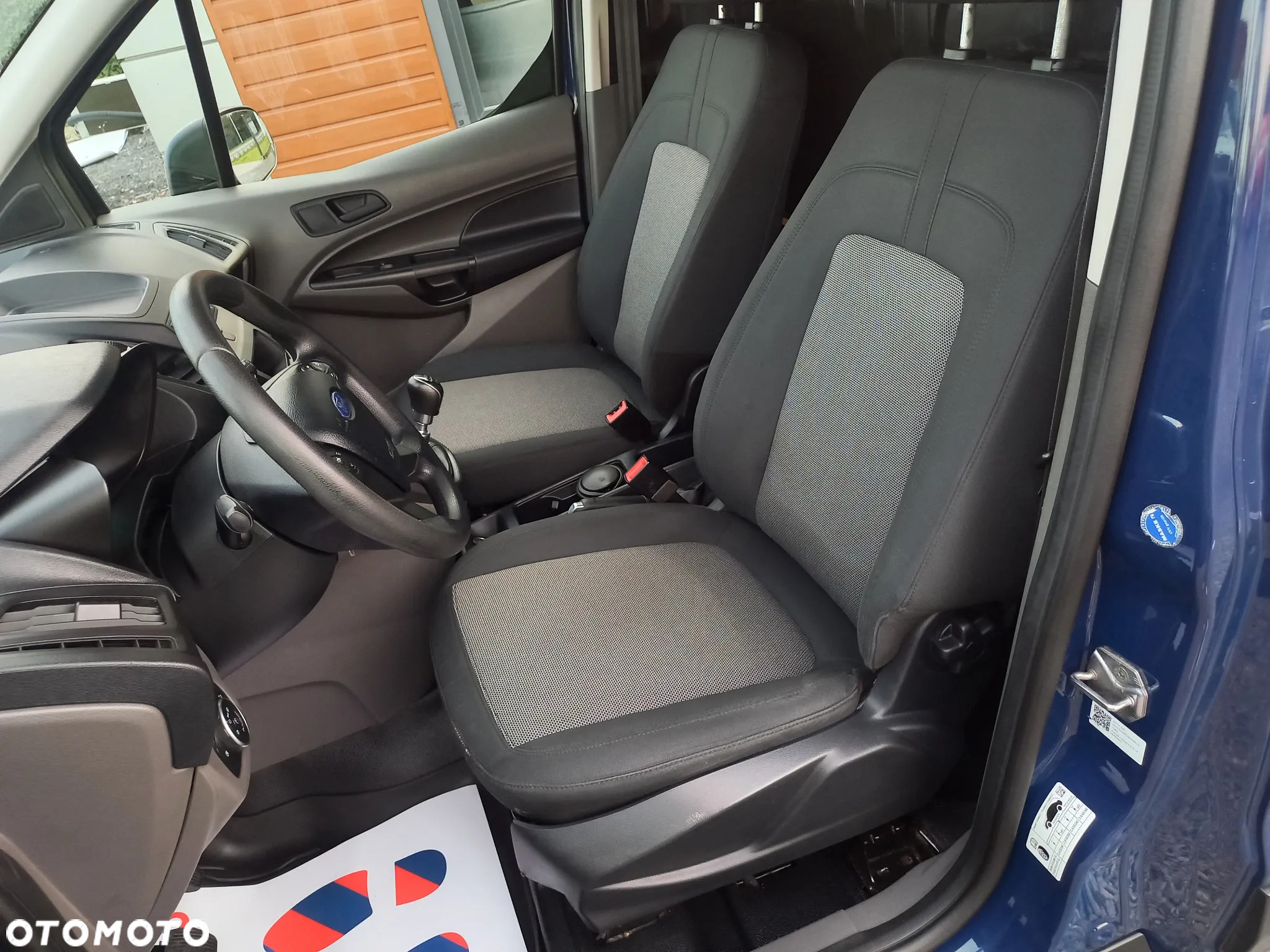 Ford Transit Connect - 15