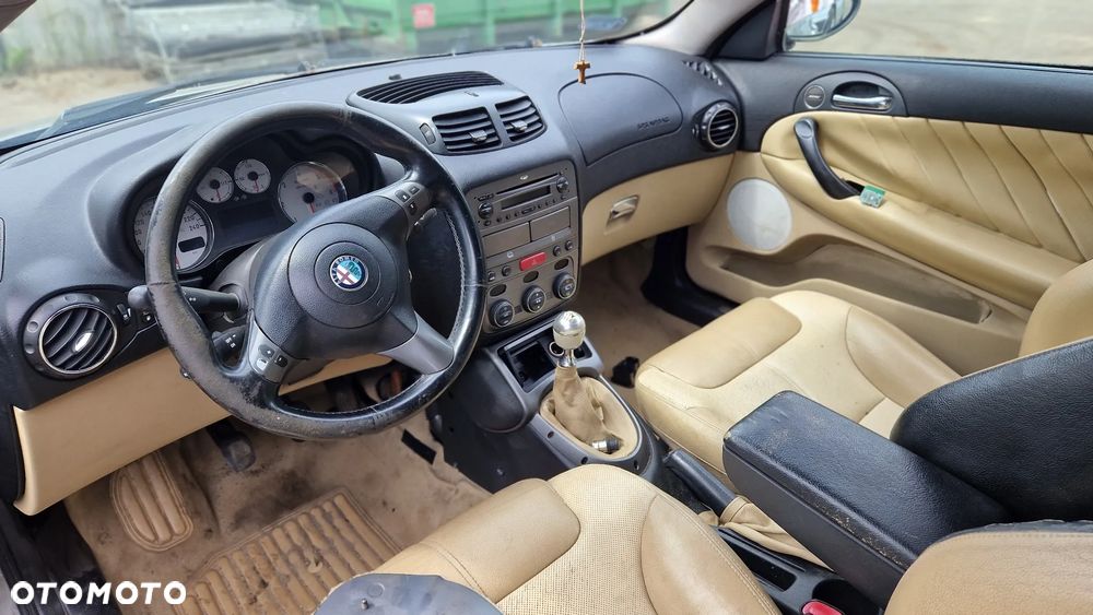 Alfa Romeo GT II NA CZĘŚCI - 3