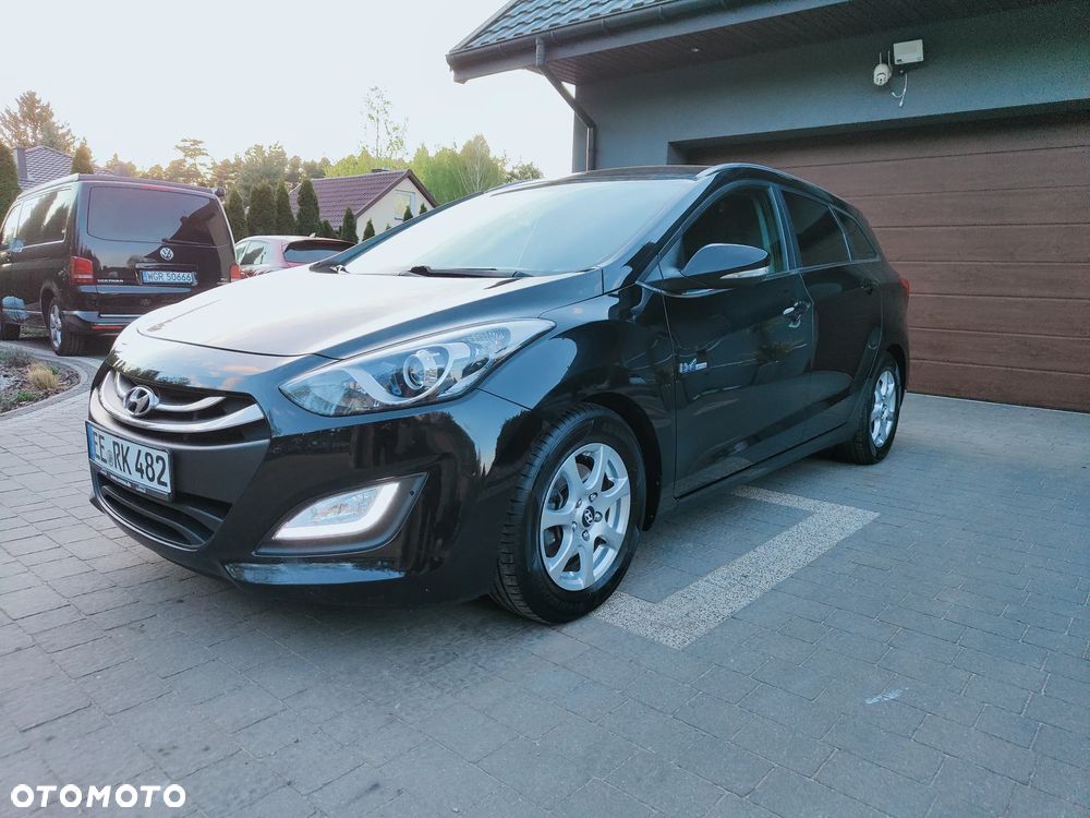 Hyundai i30 blue Kombi 1.6 GDi Style - 39