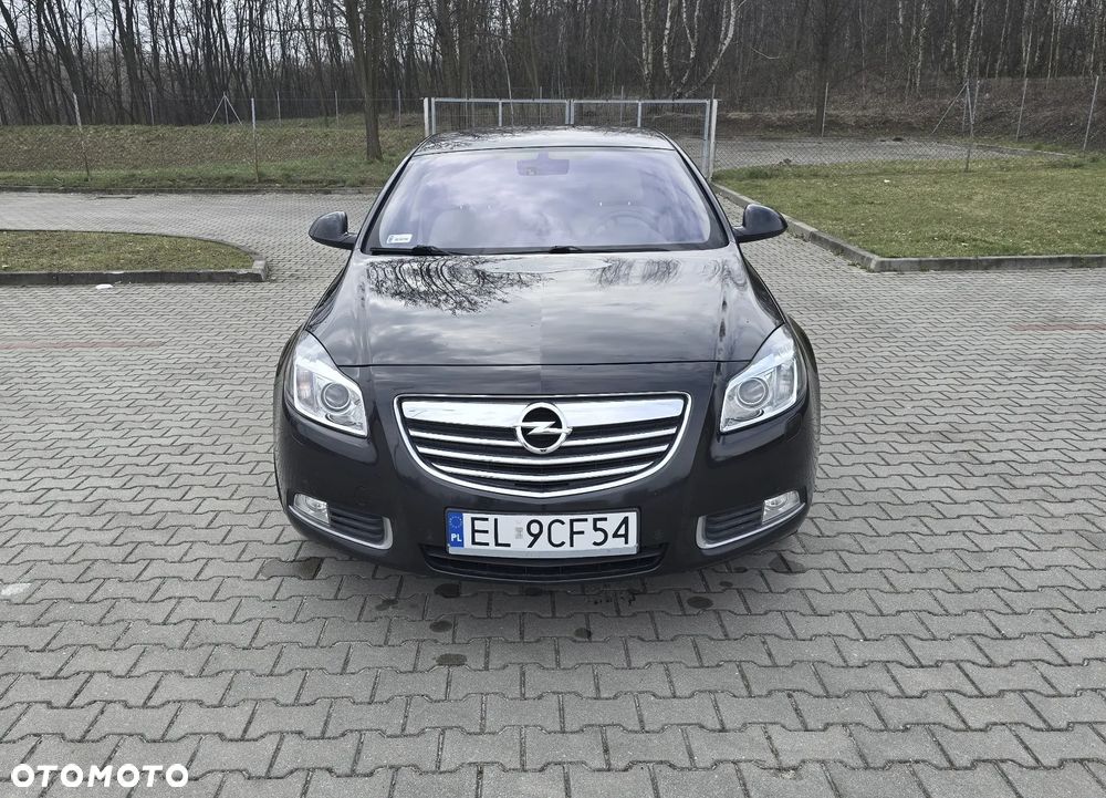 Opel Insignia 2.0 T Cosmo 4x4 - 1
