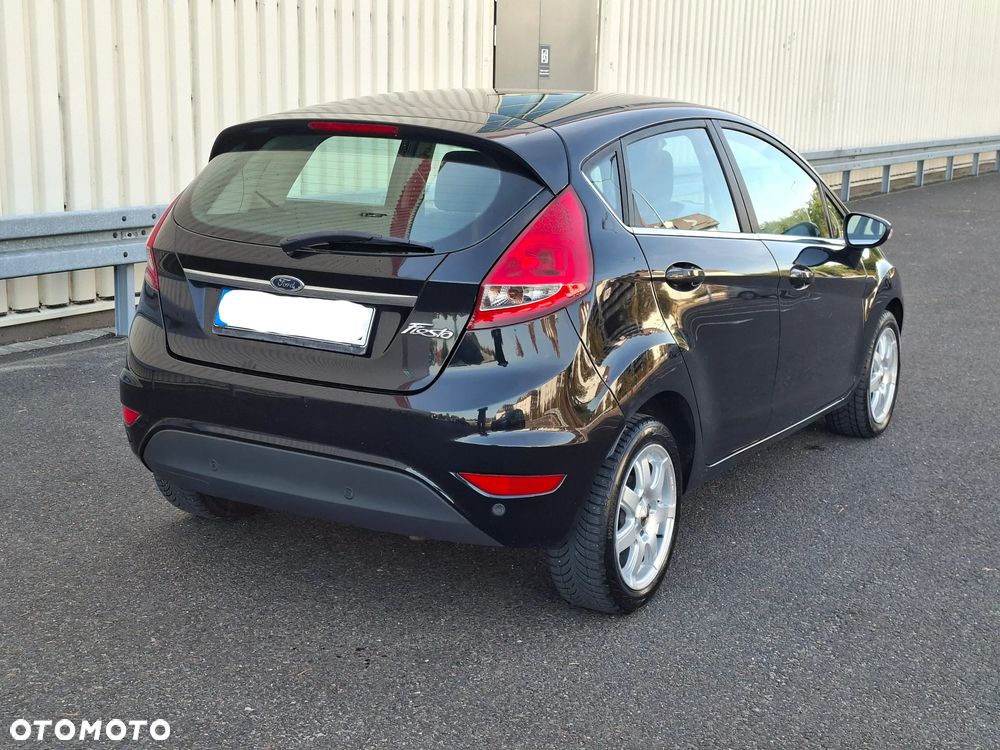 Ford Fiesta 1.25 Titanium - 11