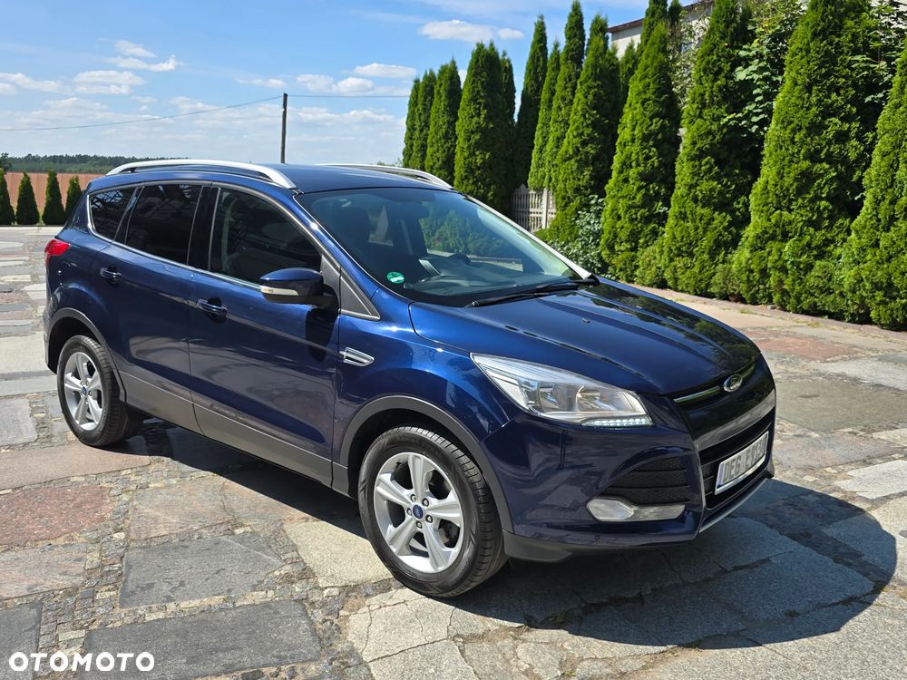 Ford Kuga 1.6 EcoBoost 2x4 Titanium - 2