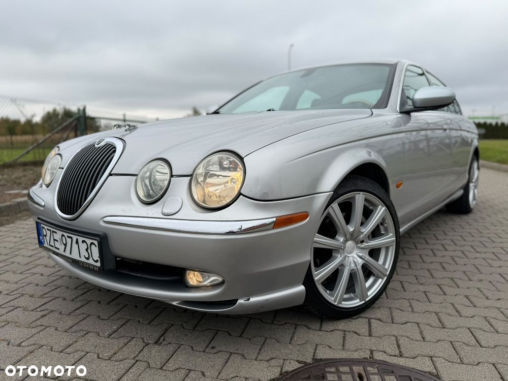 Jaguar S-Type - 37