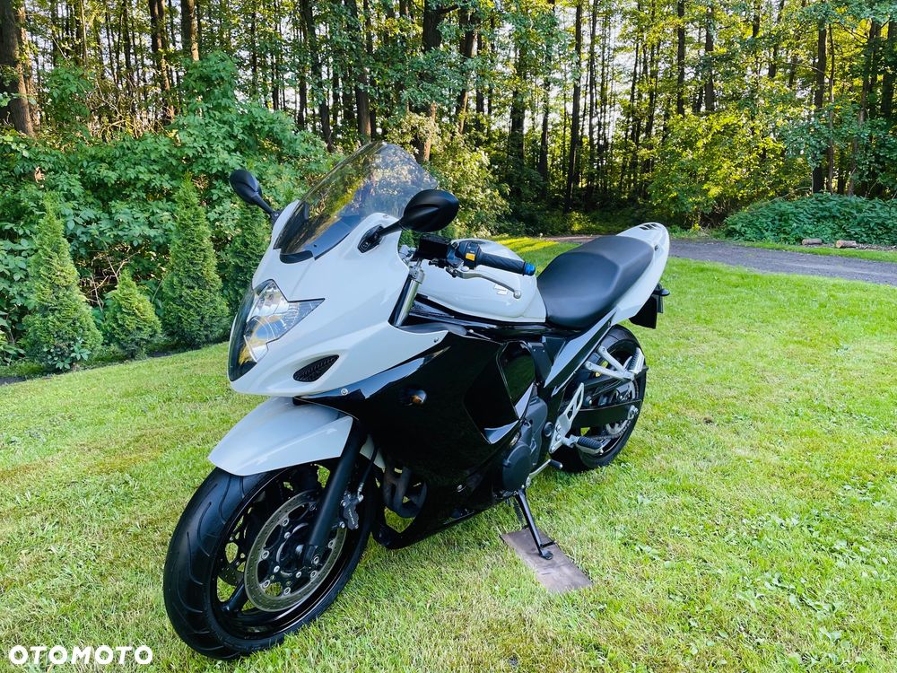 Suzuki GSX - 1
