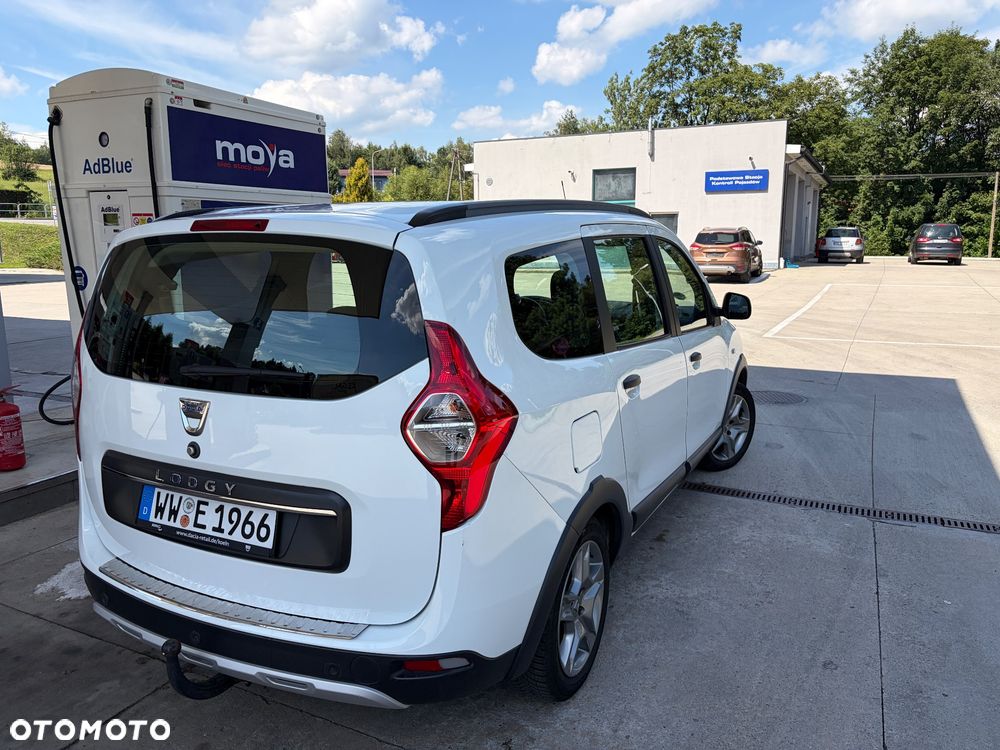 Dacia Lodgy 1.6 SCe Stepway S&S - 3
