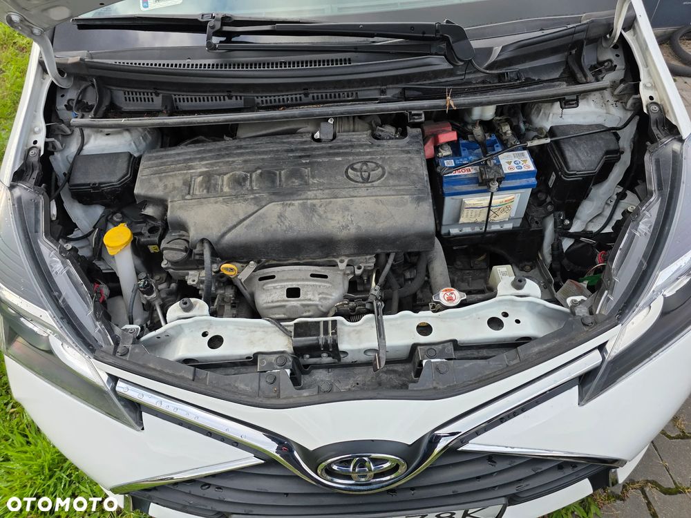 Toyota Yaris 1.33 Premium - 23