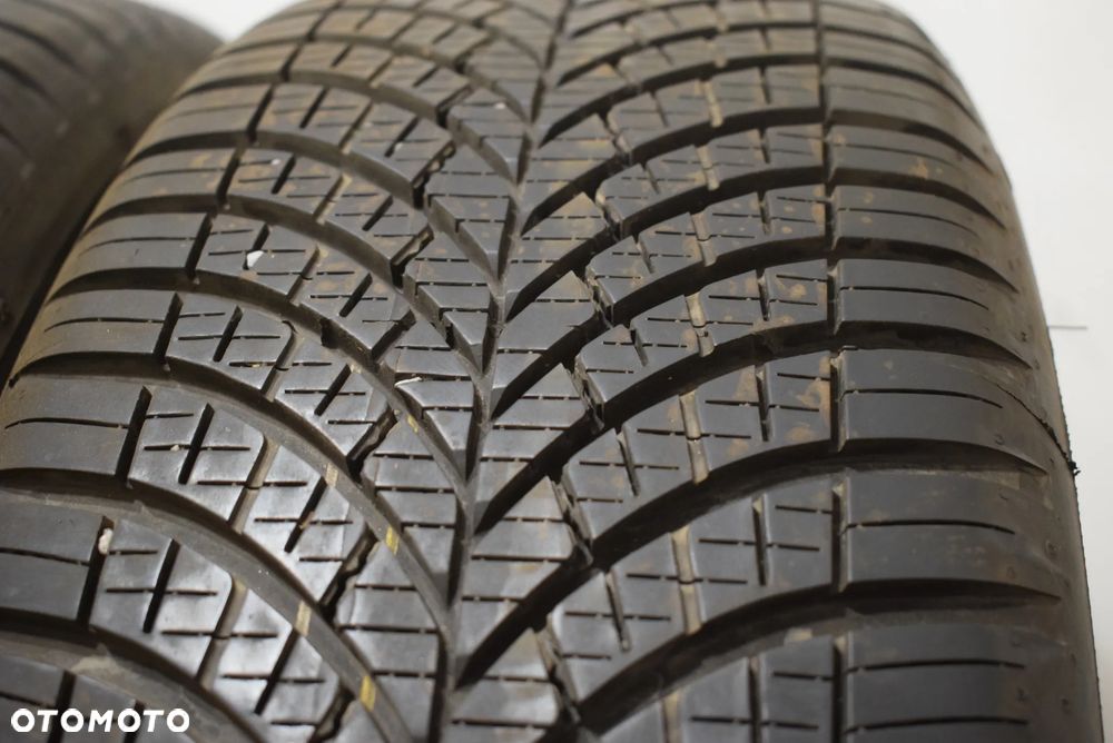 R17 215/60 Goodyear Vector 4Seasons GEN-3 - 3