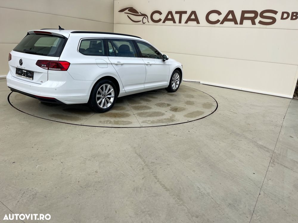 Volkswagen Passat - 15