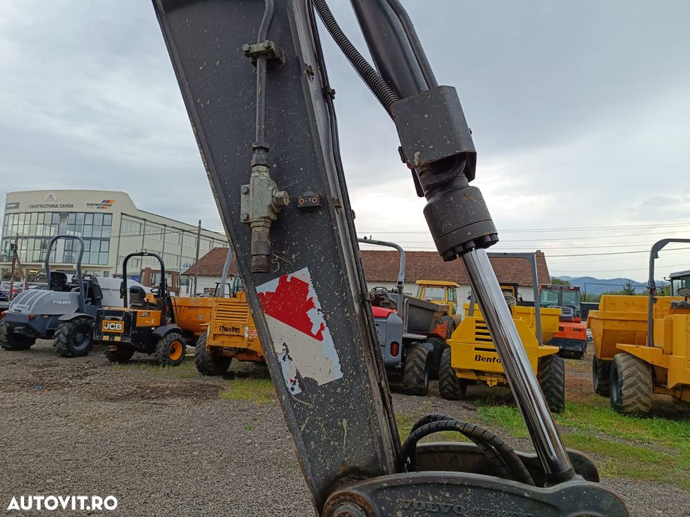 Volvo ECR88D - 9