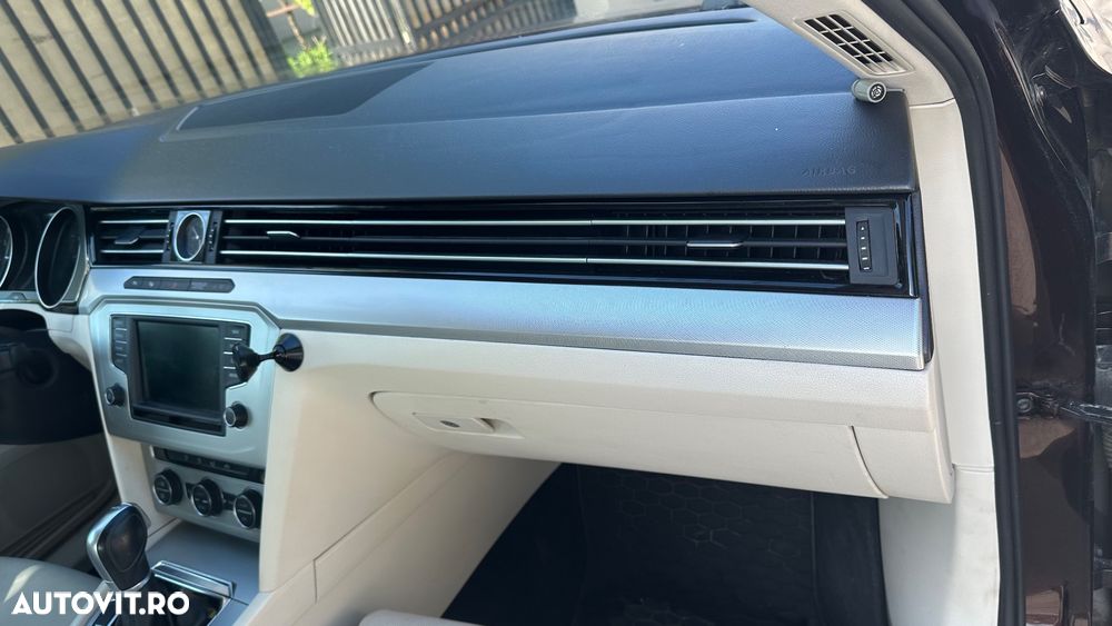 Volkswagen Passat 1.8 TSI (BlueMotion Technology) DSG Highline - 19