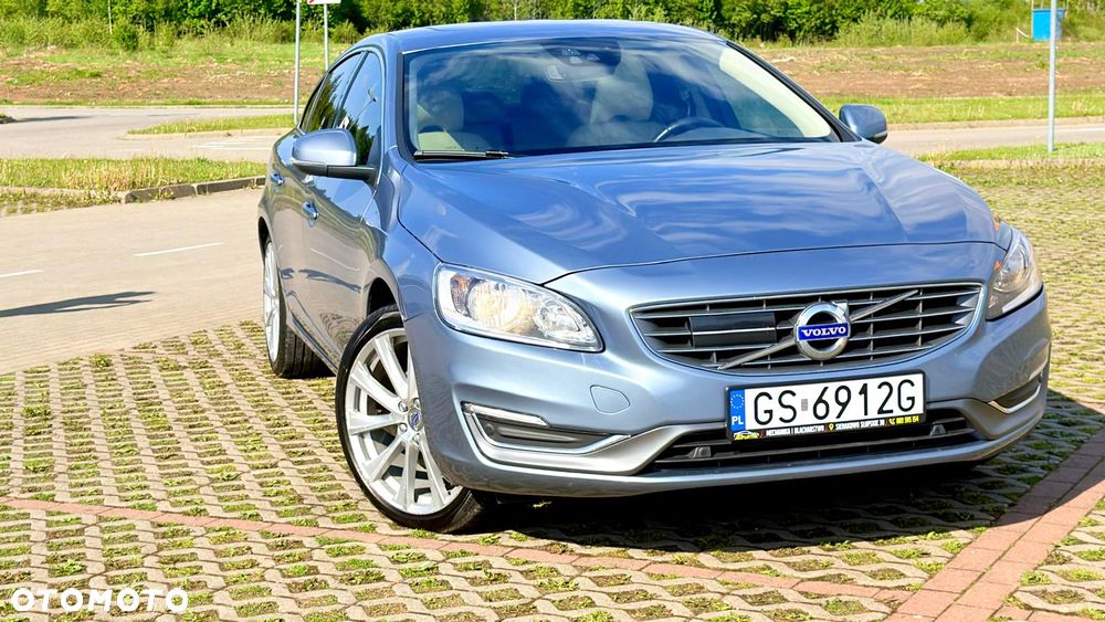 Volvo S60 T5 Geartronic Momentum - 1