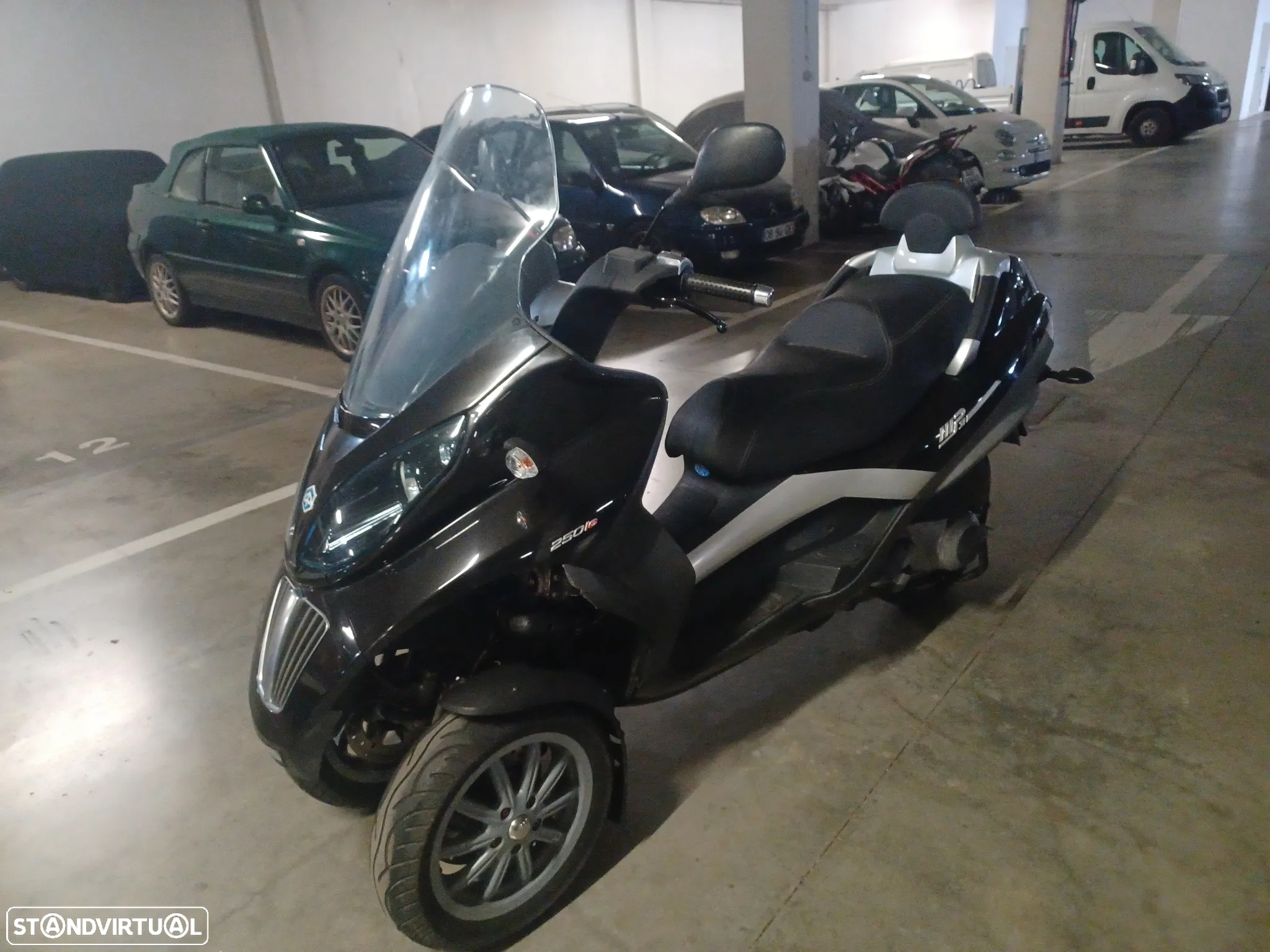 Piaggio MP3 - 3