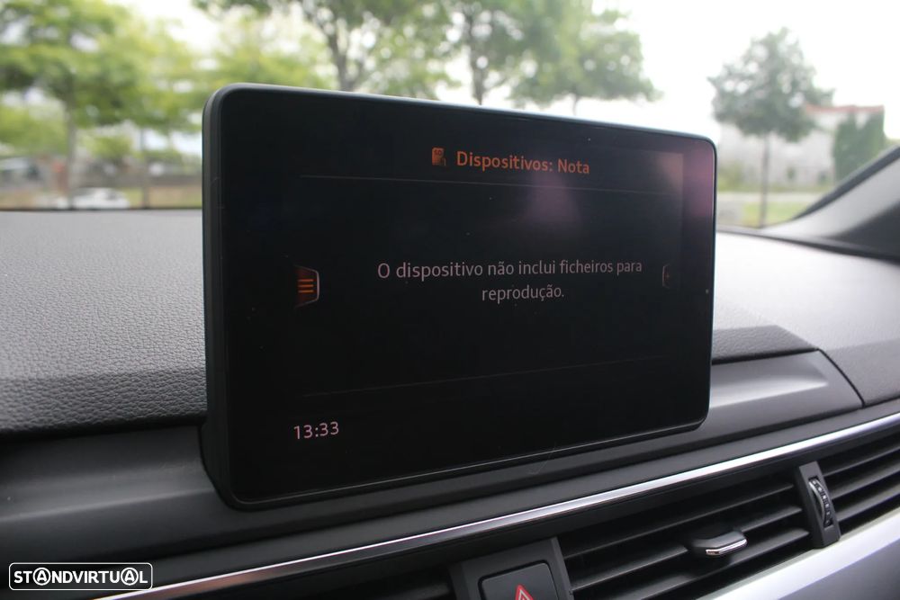 Audi A4 Avant 2.0 TDI Advance S tronic - 53