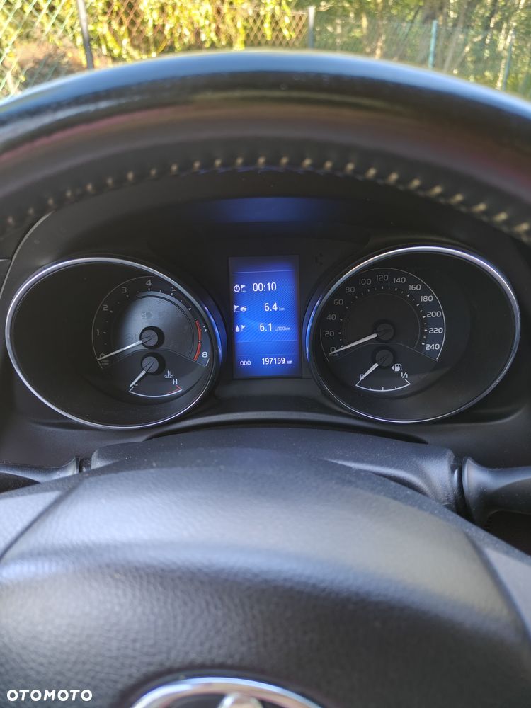 Toyota Auris 1.6 Prestige - 12