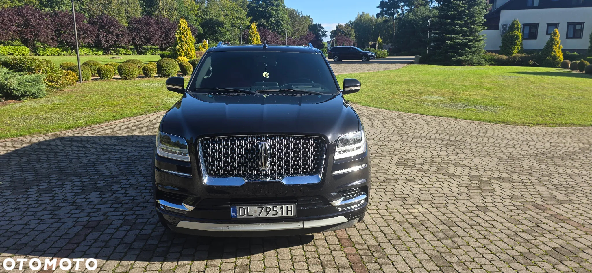 Lincoln Navigator - 8