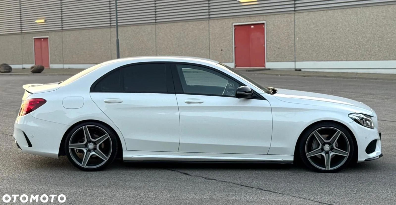Mercedes-Benz Klasa C 200 d 7G-TRONIC AMG Line - 6