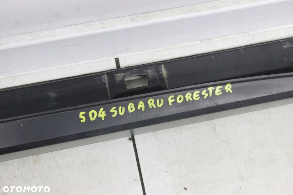 LISTWA PROGOWA LEWA LEWY PRÓG FORESTER II LIFT 05R- - 7
