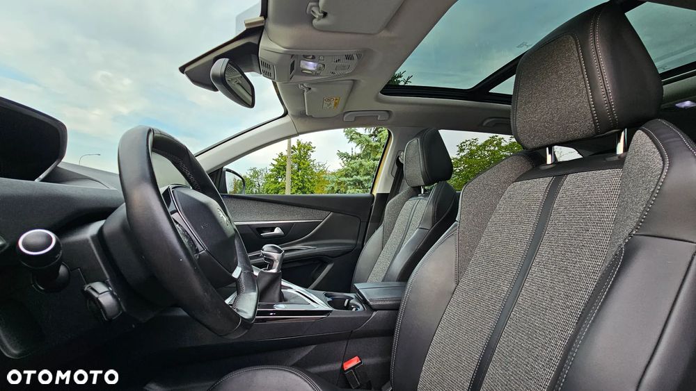 Peugeot 3008 1.2 PureTech Allure - 33