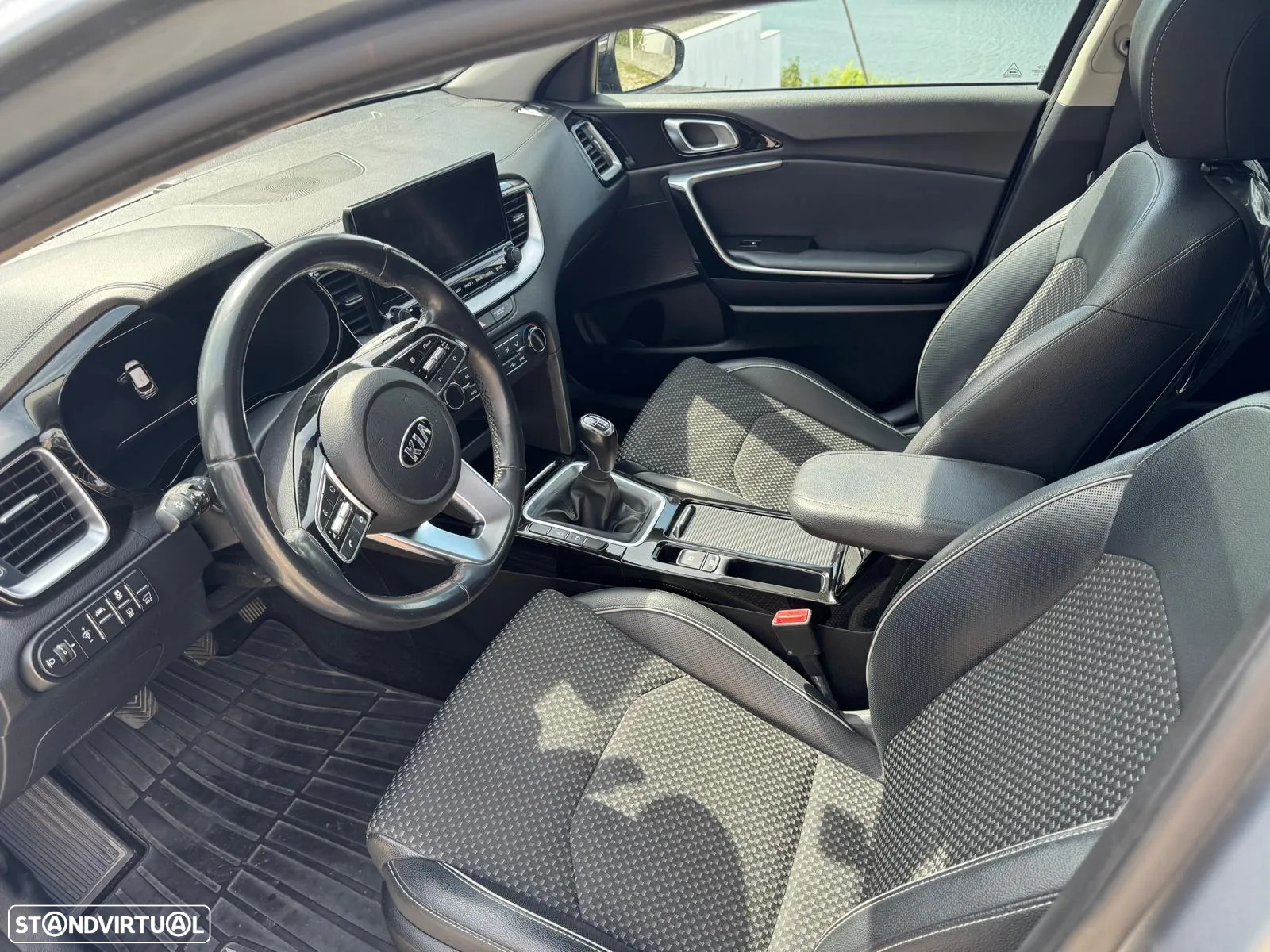 Kia XCeed 1.6 CRDi Tech+SRF - 6