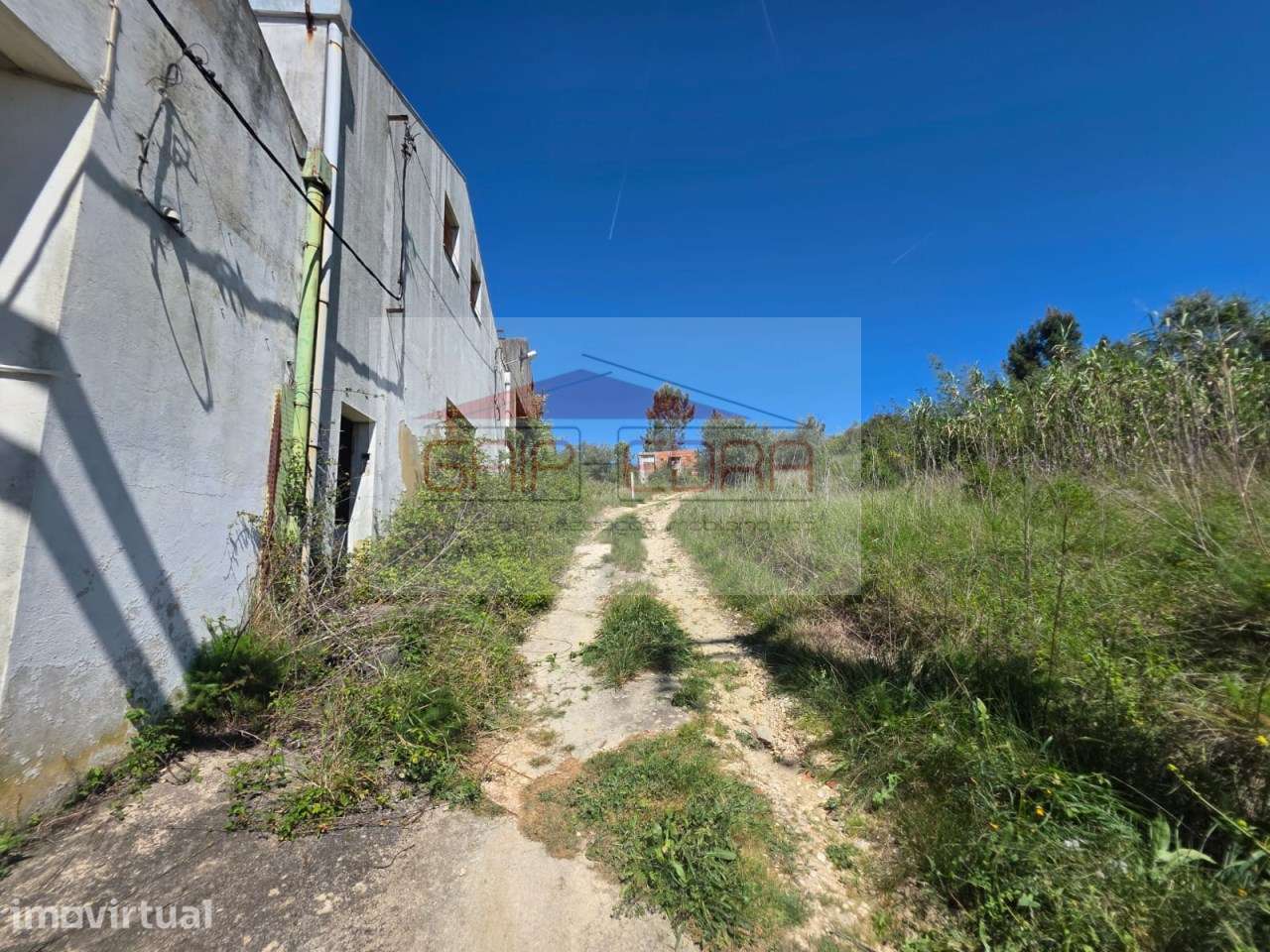 Terreno com 500 m2 na zona industrial da Pedrulha em Coimbra - Grande imagem: 5/6