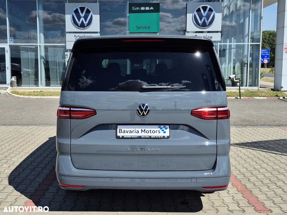 Volkswagen Multivan - 31