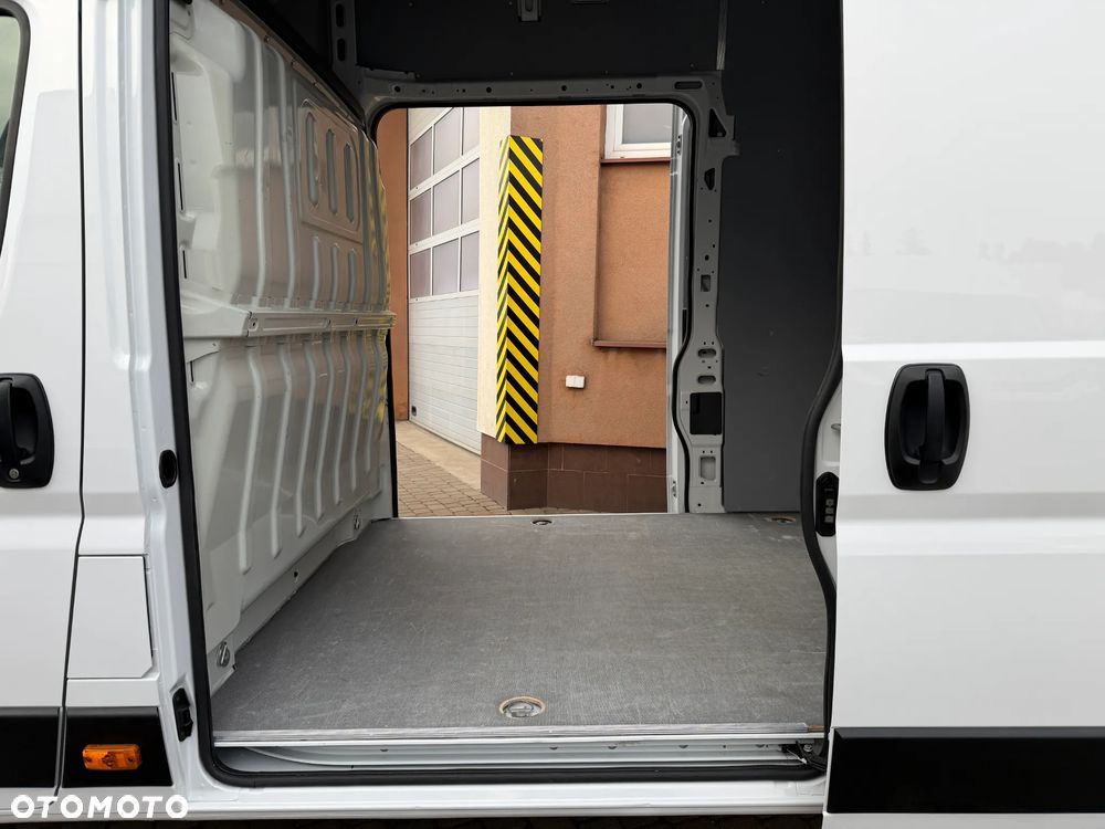 Fiat Ducato 2,3 L4H3 - 10