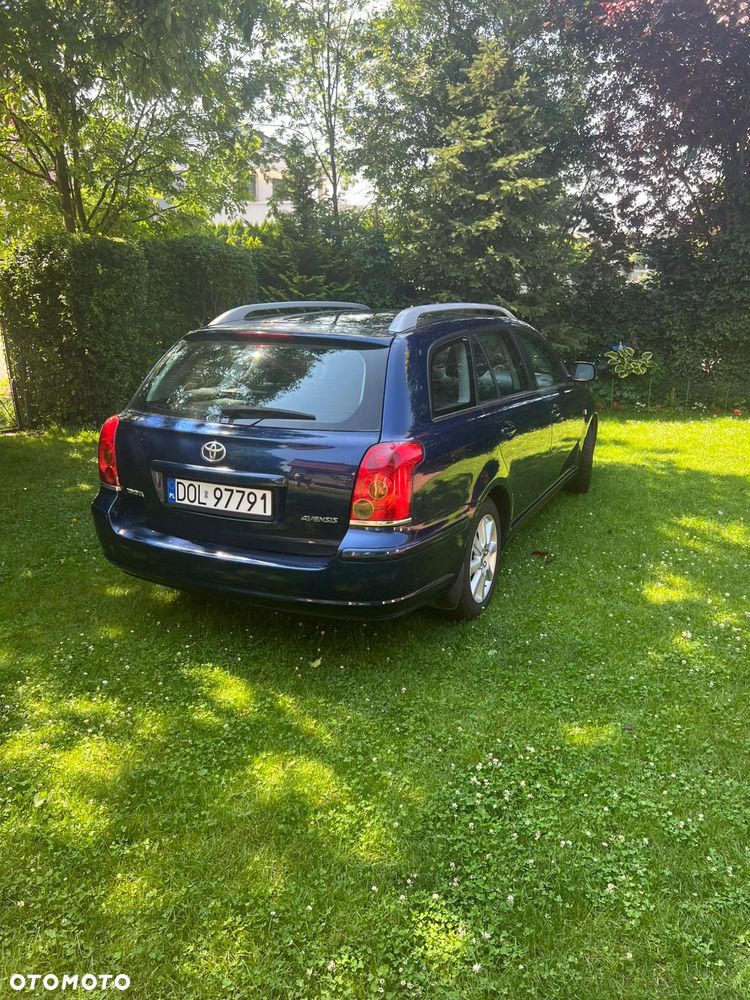 Toyota Avensis 1.8 VVT-i Sol - 9