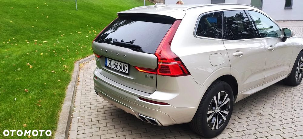 Volvo XC 60 B5 B AWD Momentum Pro - 12