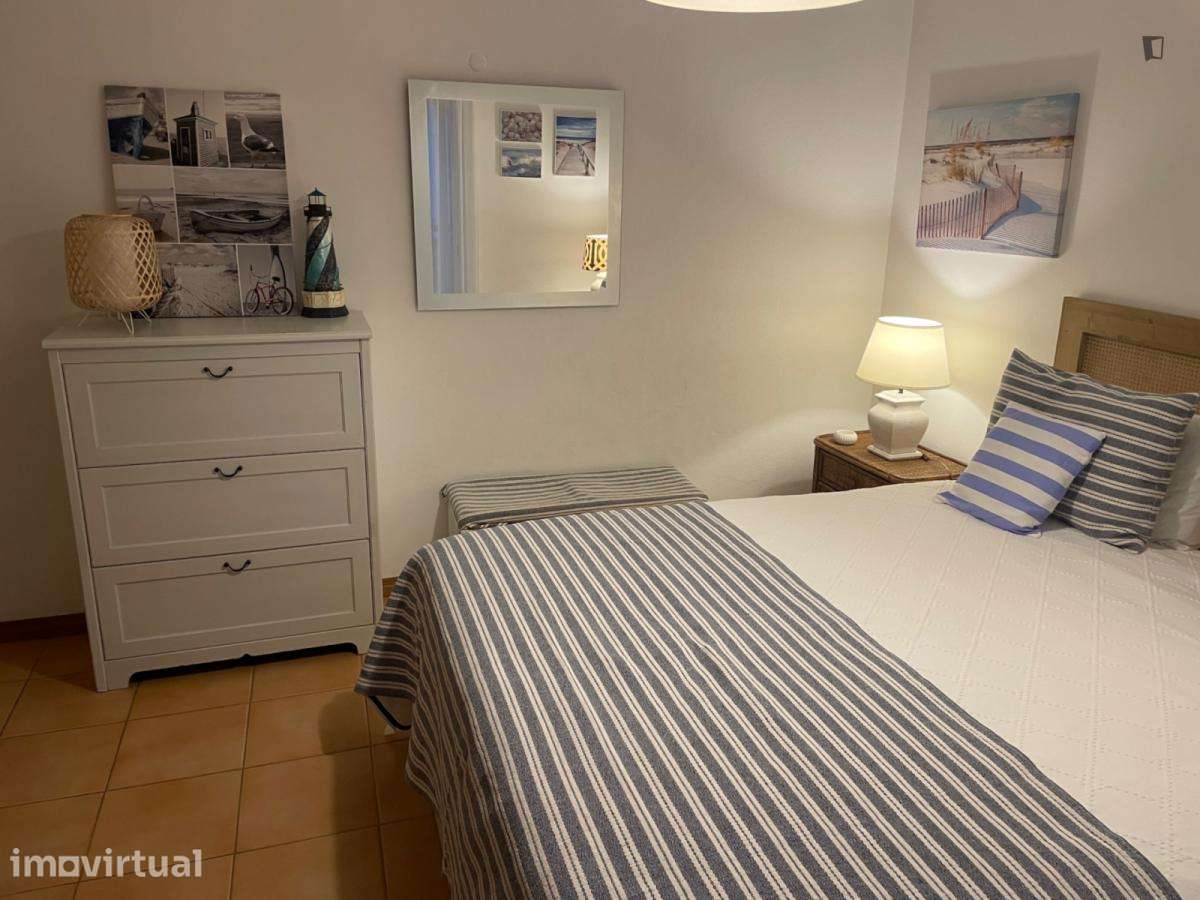 Apartamento com 1 quartos - localizado em Lagos - Grande imagem: 5/18