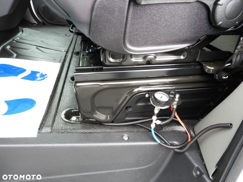 Renault MASTER PLANDEKA WINDA 9 PALET WEBASTO TEMPOMAT LEDY PNEUMATYKA KLIMATYZACJA  165KM - 28