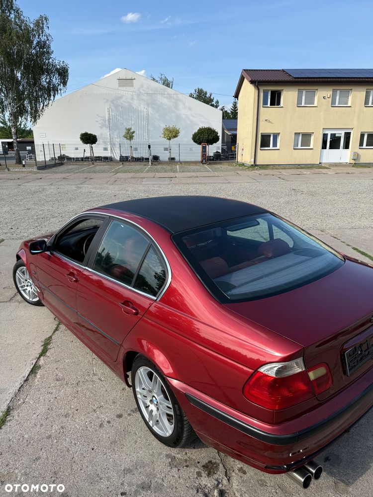 BMW Seria 3 323i - 13