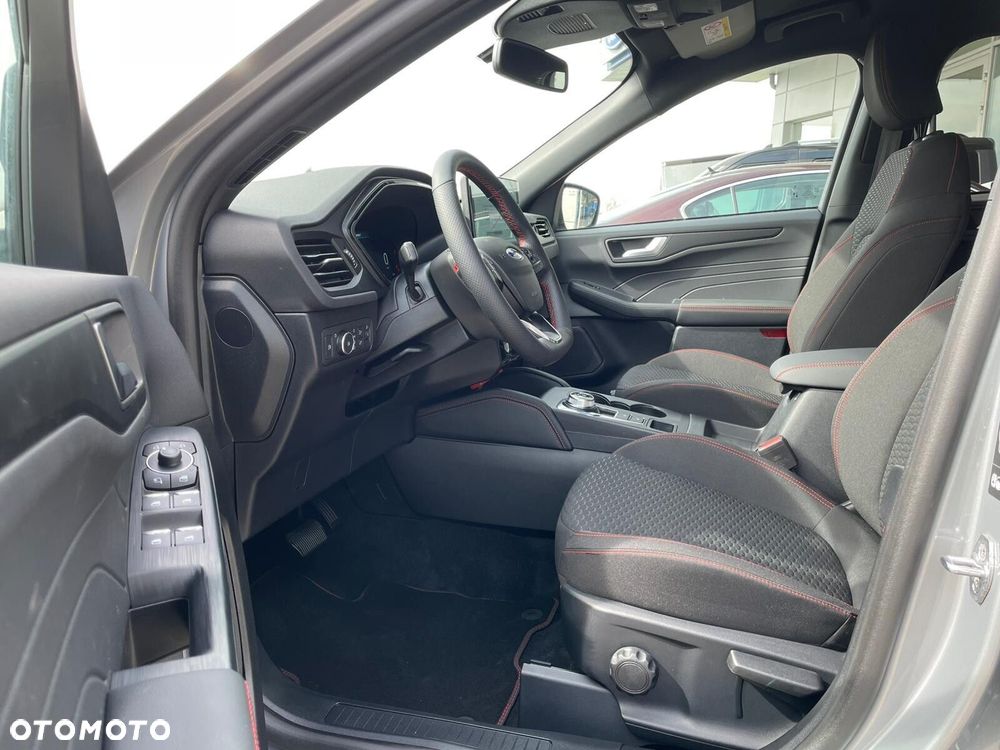 Ford Kuga - 11
