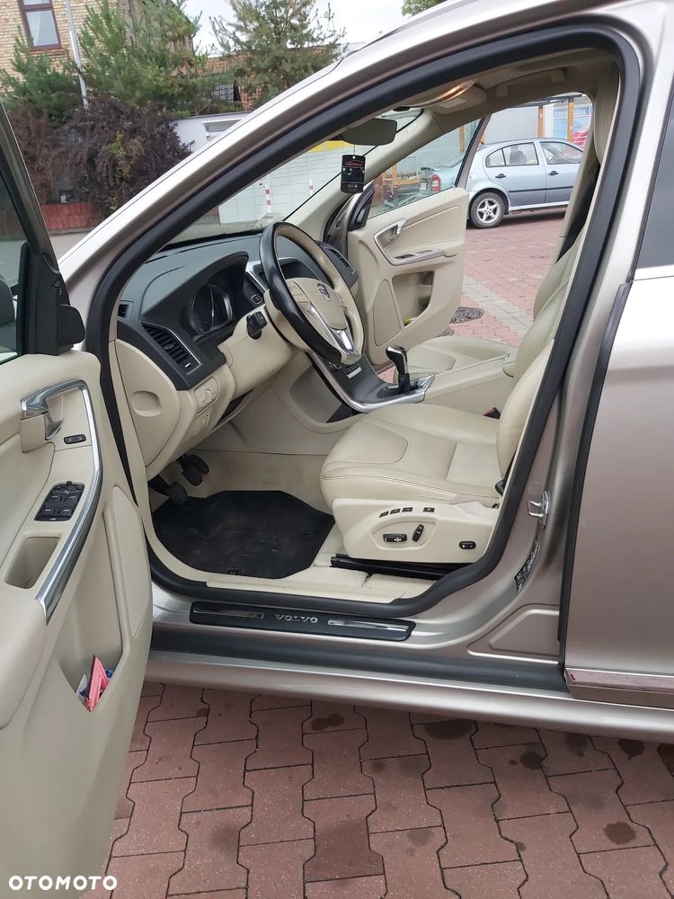 Volvo XC 60 D4 Summum - 6