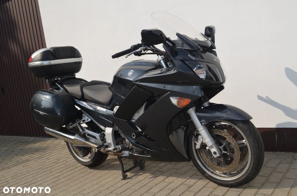 Yamaha FJR - 4