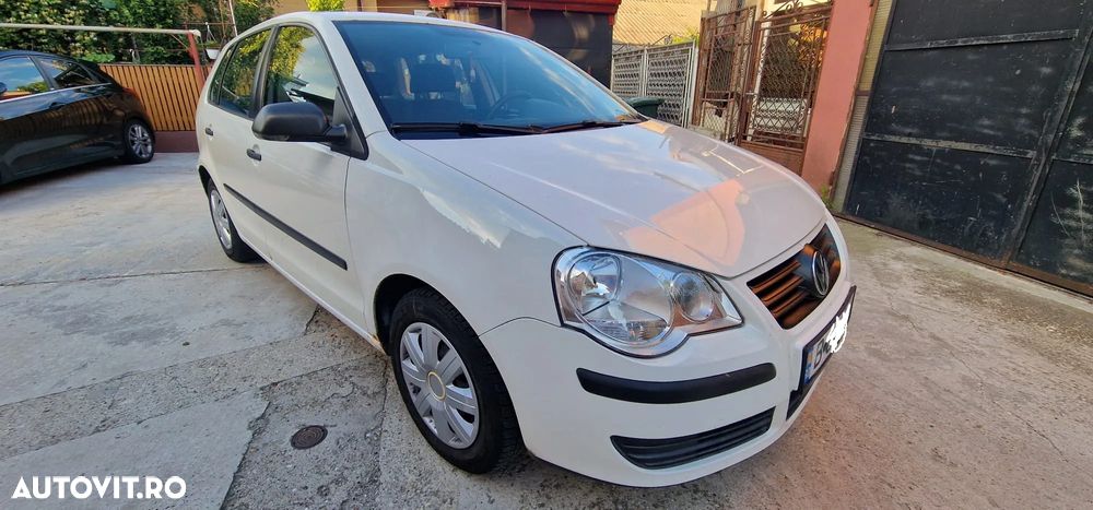 Volkswagen Polo - 1