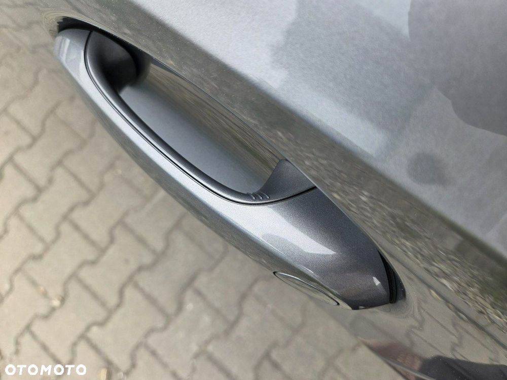 BMW Seria 3 M340i xDrive sport - 16