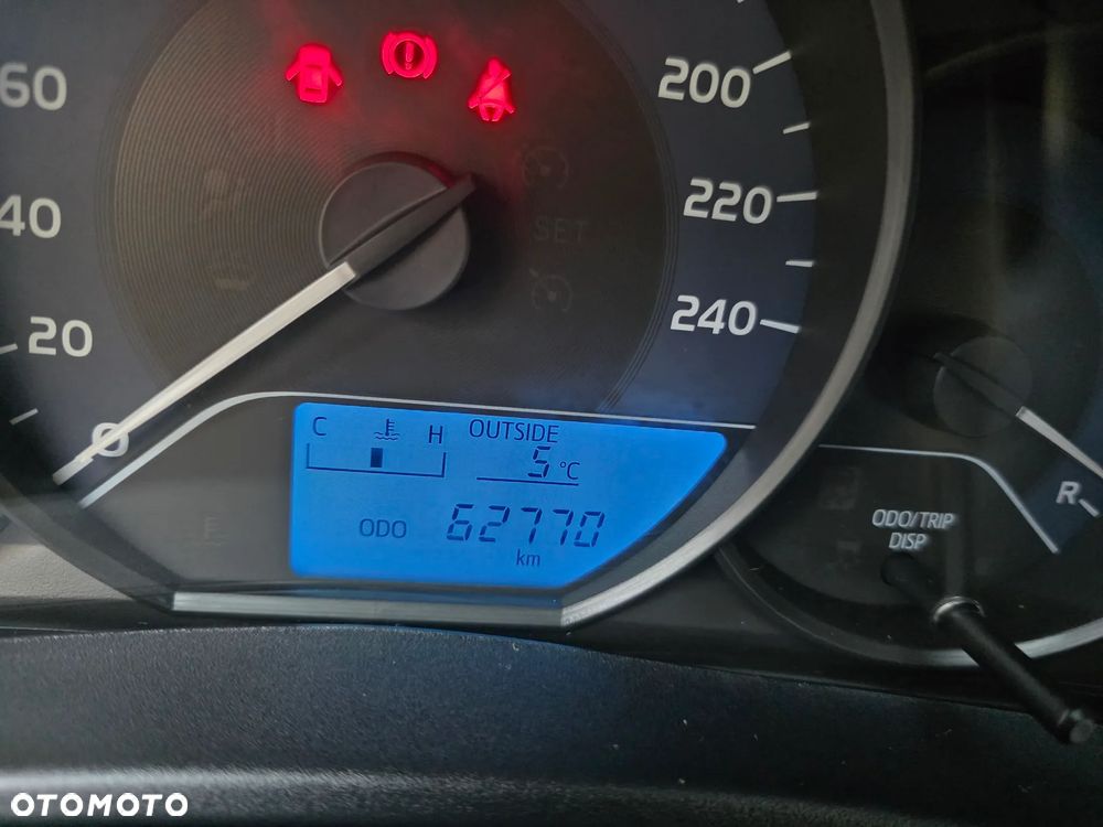 Toyota Corolla 1.6 Active EU6 - 35