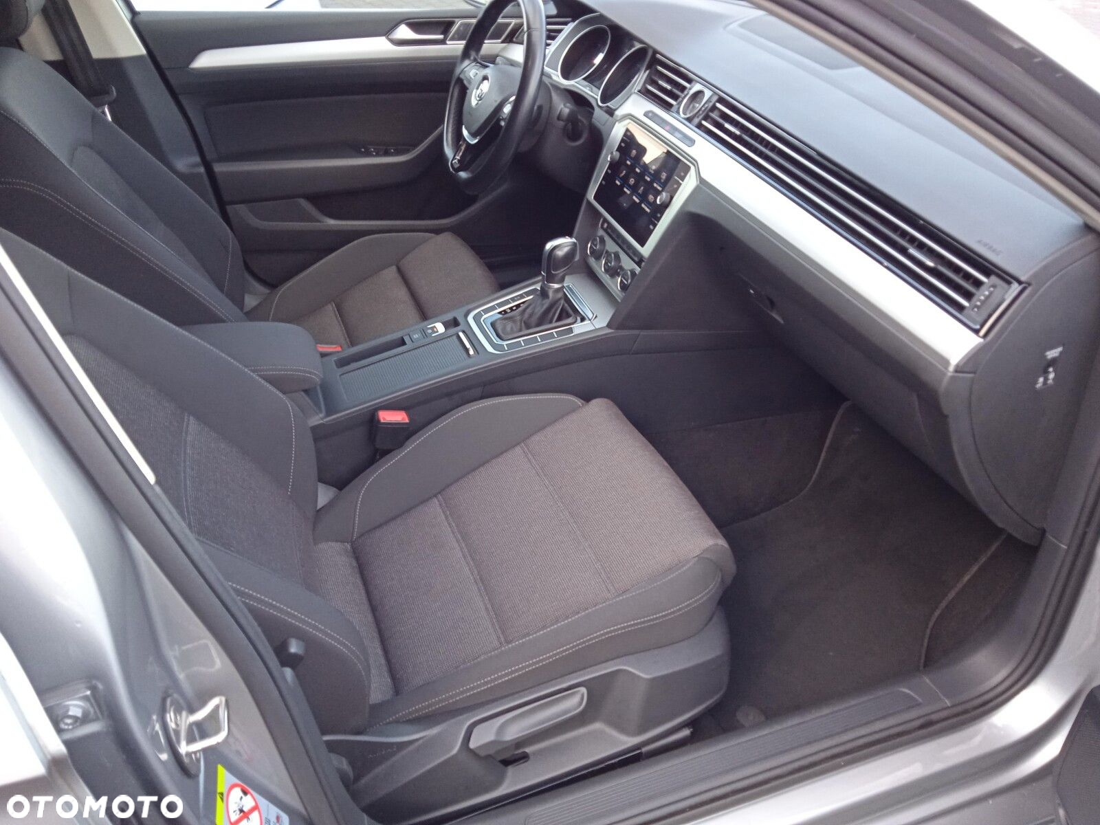 Volkswagen Passat - 14
