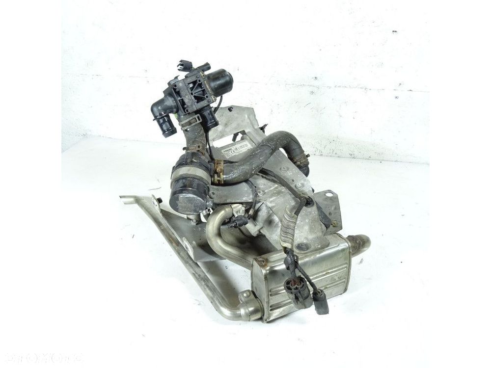 BMW 7 F01 F02 4.4 V8 WEBASTO 9228617 - 4