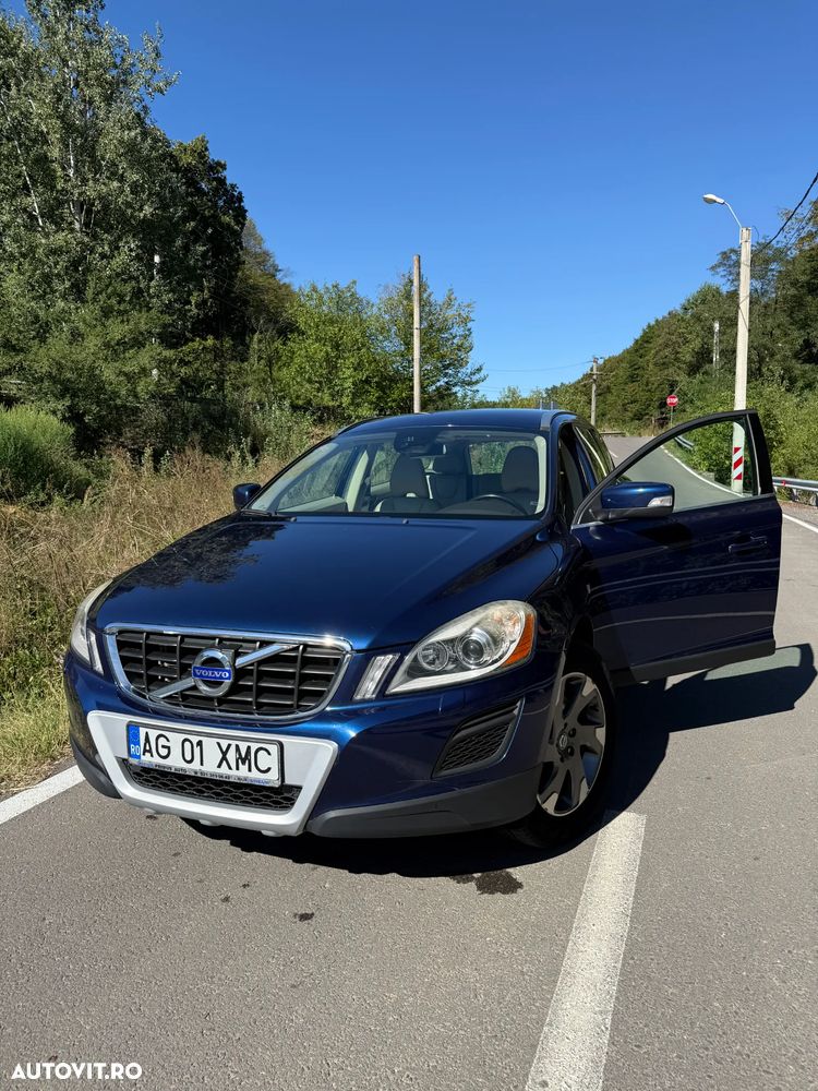 Volvo XC 60 D4 AWD Geartronic Ocean Race - 6