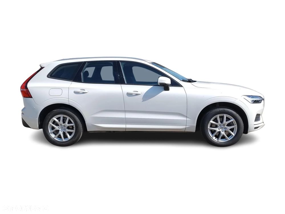 Volvo XC 60 B4 B Momentum - 7